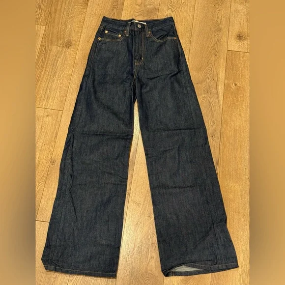 Women’s Levi’s Premium W25 L34 Classic Dark Blue Ribcage Wide Leg Jeans-LIKE NEW - Picture 1 of 16